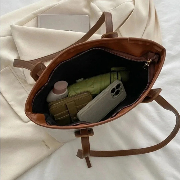 ⚠️Clearance Large Quilted White and Brown Shoulder Tote Bag - Picture 2 of 7